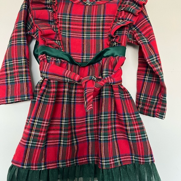 Red and Green Plaid Festive Costume - Picture 1 of 4